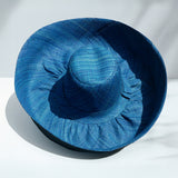Chapeau artisanal Capeline Turquoise fait main à Madagascar, en fibres naturelles. Style authentique, léger et parfait pour l’été.