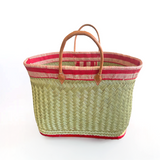 panier artisanal sava GM aravola luxe rouge rabane tissé et feston couleur en fibres naturelles, avec bande rabane unie, solide et polyvalent. dimensions 55×20×35cm , avec poche intérieure, idéal pour courses, plage, piscine ou ville