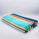 serviette de plage éponge velours jacquard zamora bleu 100x175cm 100 % coton 470g/m² douce et absorbante, parfaite pour plage, piscine ou sport