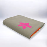 serviette de plage microfibre alyzee 140x170 cm, 220 g/m², 100 % Polyester, légère et peu encombrante, idéale pour les sorties à la piscine ou à la plage pour un adulte ou en famille