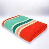 serviette de plage malaga XL éponge velours jacquard 140x180 cm 400g/m² douce, absorbante et idéale pour plage et piscine.