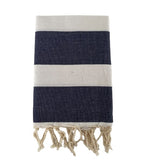 fouta plate traditionnelle transat bleu marine 100x200 cm, coton 190 g/m², absorbante, légère et peu encombrante pour la plage ou la maison. Se transforme en paréo.