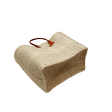 Panier artisanal Tana naturel fabriqué à la main, en fibres naturelles de sisal brut avec poignées en cuir, dimensions 45 × 20 × 35 cm. Panier robuste et élégant pour la plage, les courses ou la ville, avec tressage artisanal unique.