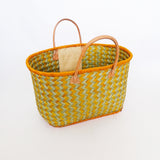 panier artisanal toama safran Gm avec poche en fibres naturelles avec poignées en cuir dimensions 55x20x35cm, idéal pour marché plage ou courses robuste et élégant