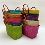 Panier Aravola artisanal MM, en fibres naturelles avec poignées en cuir, dimensions 38×19×28 cm. Panier solide pour les courses, la plage ou la piscine, également appelé Panier Marché, tressage Aravola