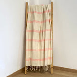 fouta plate traditionnelle calliope pinky 100x200 cm, 200x200cm coton 190 g/m², absorbante, légère et peu encombrante pour la plage ou la maison. se transforme en paréo.