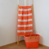 fouta plate traditionnelle transat orange 100x200 cm, coton 190 g/m², absorbante, légère et peu encombrante pour la plage ou la maison. se transforme en paréo

