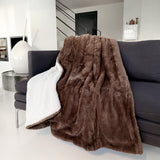 Plaid cocoon Taupe foncé 130x170cm, recto imitation lapin et verso mouton 610g/m², ultra doux pour un confort chaleureux