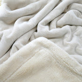 zoom plaid cozy beige clair 130x170 cm, ultra doux 760g/m², idéal pour chaleur, confort et déco dans toute la maison