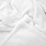 zoom plaid cocoon blanc 130x170cm, recto imitation lapin et verso mouton 610g/m², ultra doux pour un confort chaleureux